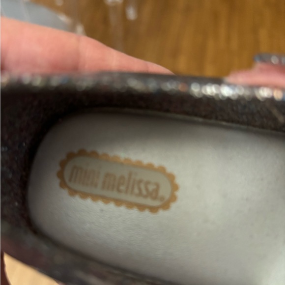 Beautiful mini Melisa shoes in great condition the bow is missing - Picture 3 of 3